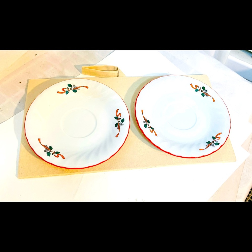 Vtg “Kopin” Christmas pleasures set porcelain 6” Saucers x2 Excellent Condition